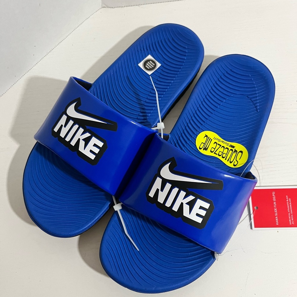 New Nike Kawa Big Kids' Slide Sandals Size 6Y and 2Y